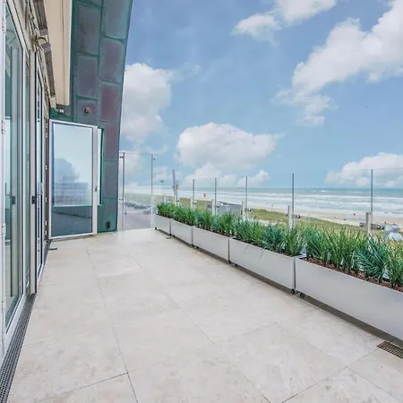 Daire Three-bedroom In Egmond aan Zee